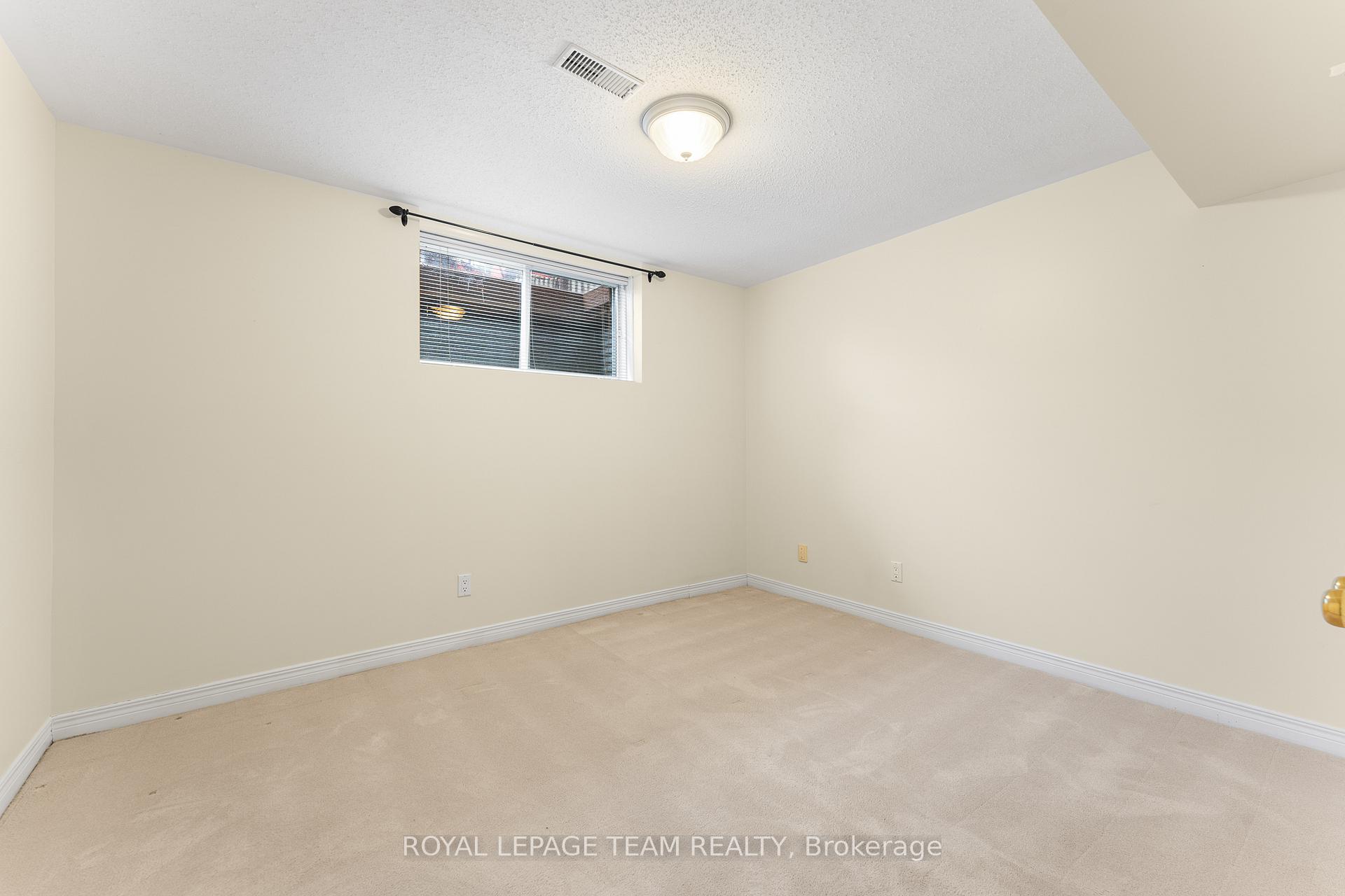Photo 35 of 33 Waterthrush Crescent, Ottawa, Kanata - Bridlewood — HOMEH