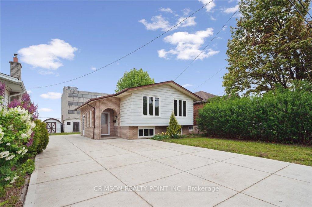 Photo 3 of 361 Caledon Avenue, Hamilton, Yeoville — HOMEH
