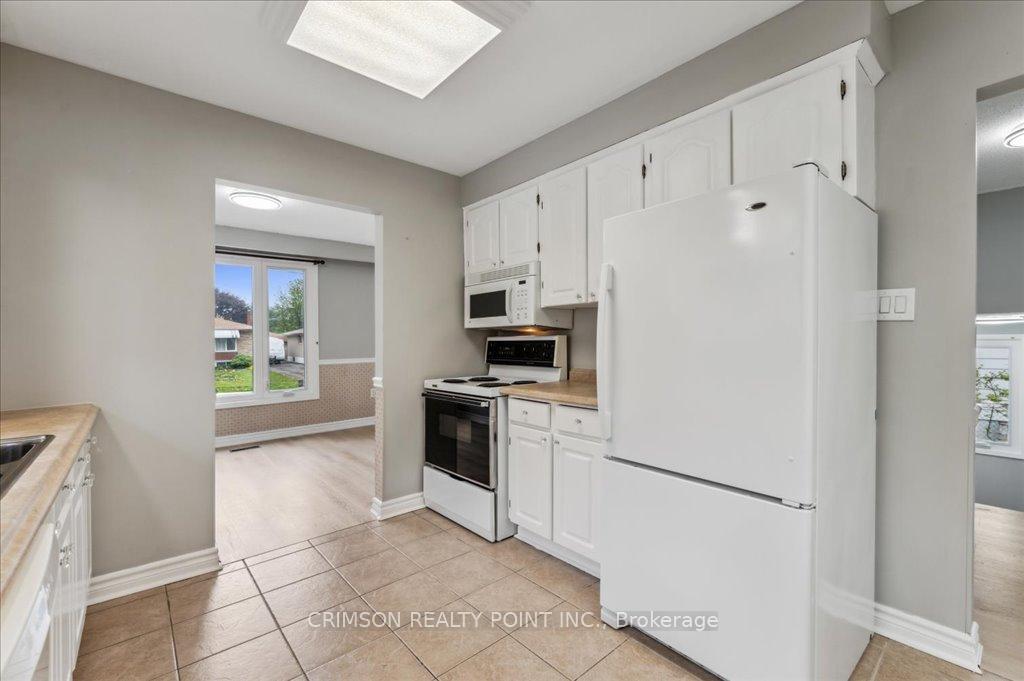 Photo 13 of 361 Caledon Avenue, Hamilton, Yeoville — HOMEH