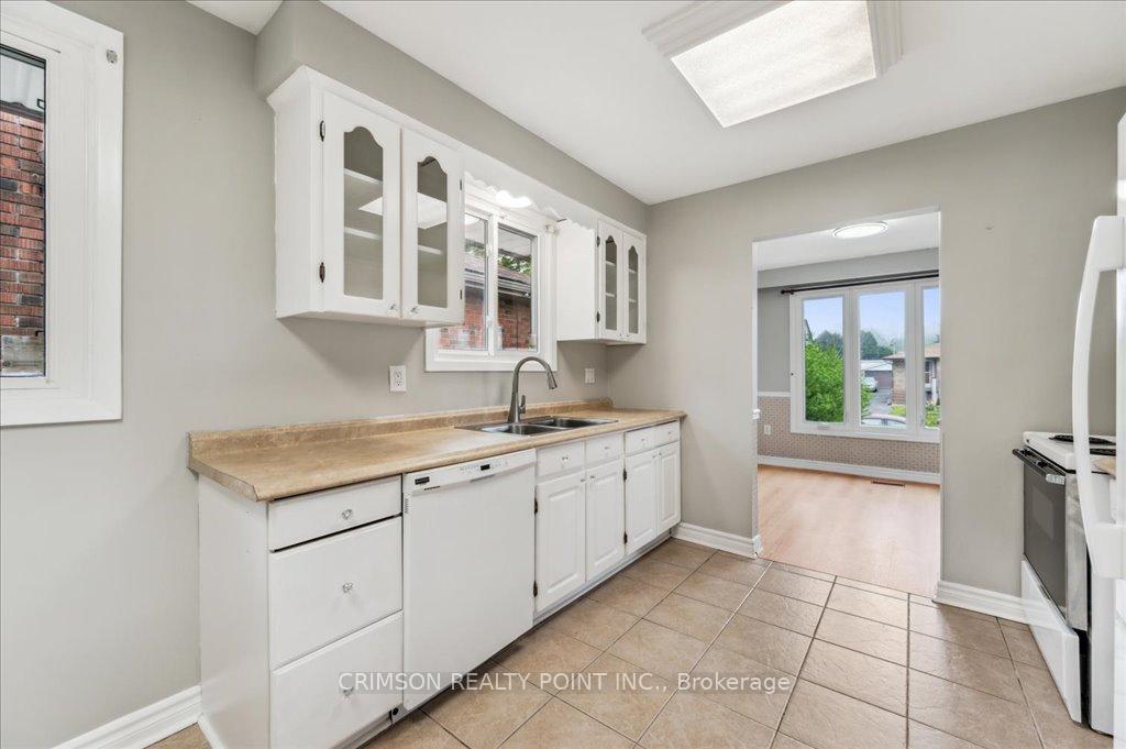 Photo 14 of 361 Caledon Avenue, Hamilton, Yeoville — HOMEH