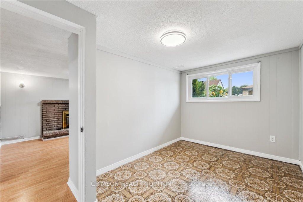 Photo 32 of 361 Caledon Avenue, Hamilton, Yeoville — HOMEH
