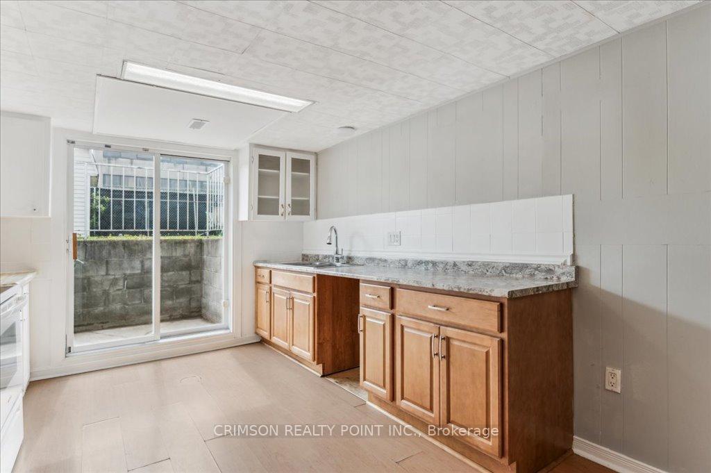 Photo 36 of 361 Caledon Avenue, Hamilton, Yeoville — HOMEH