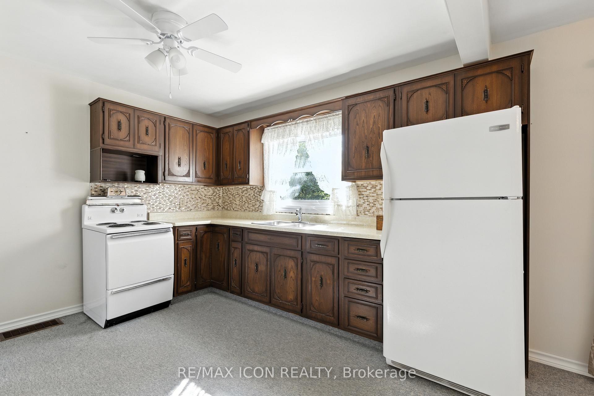 Photo 14 of 35 Grenville Avenue, Kitchener — HOMEH
