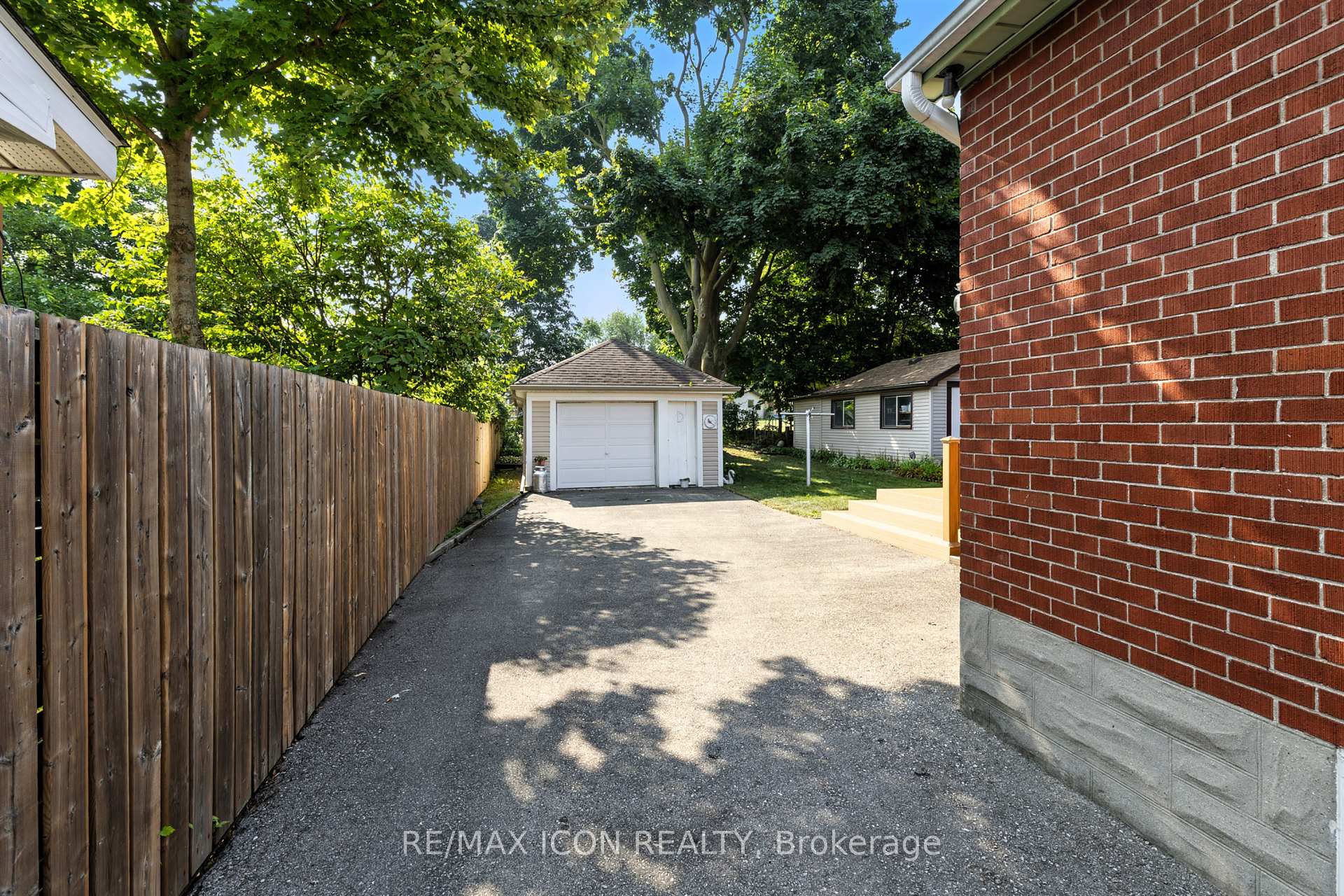 Photo 32 of 35 Grenville Avenue, Kitchener — HOMEH