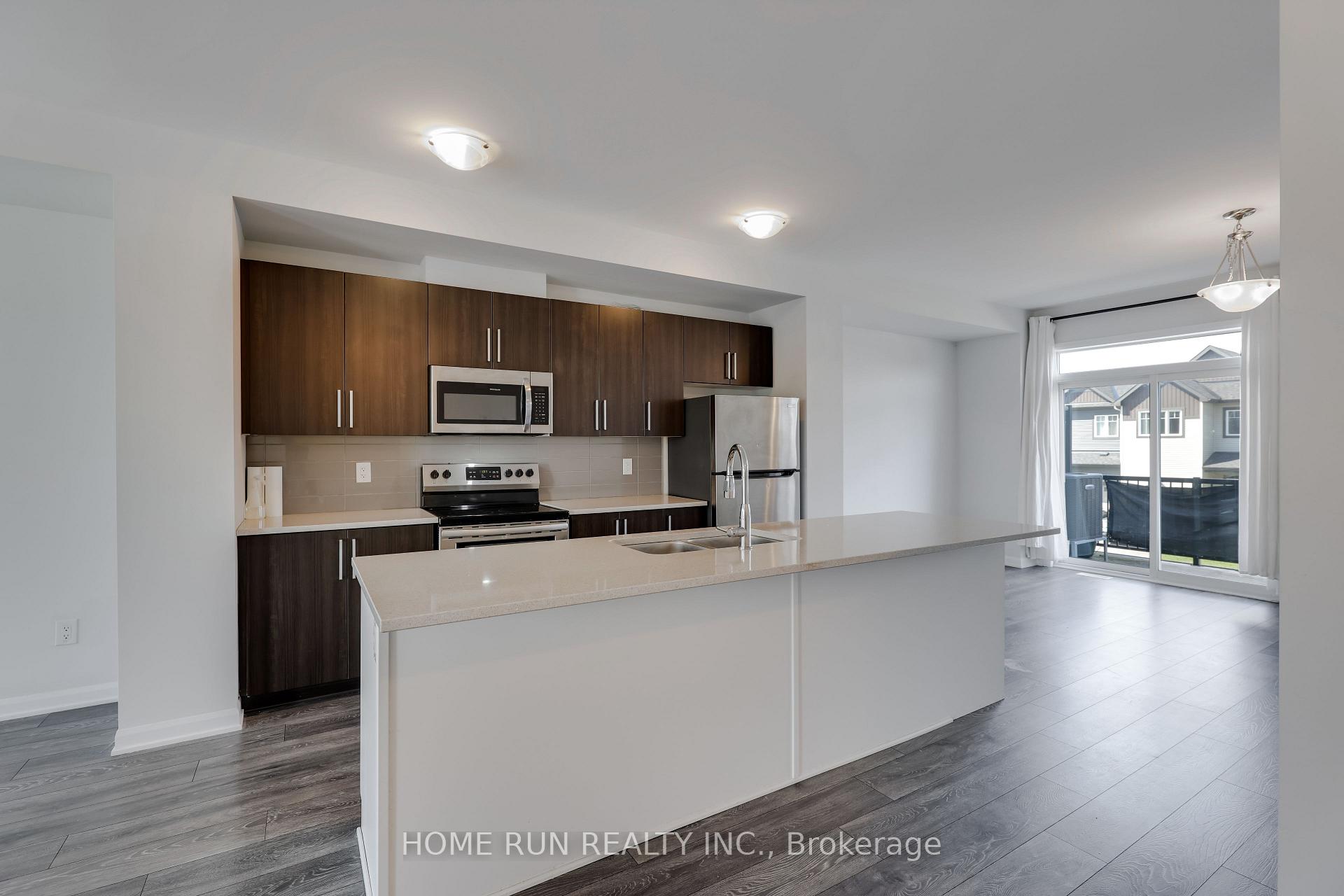 Photo 10 of 1123 Speedvale Crescent, Ottawa, Kanata - Kanata Lakes/Heritage Hills — HOMEH