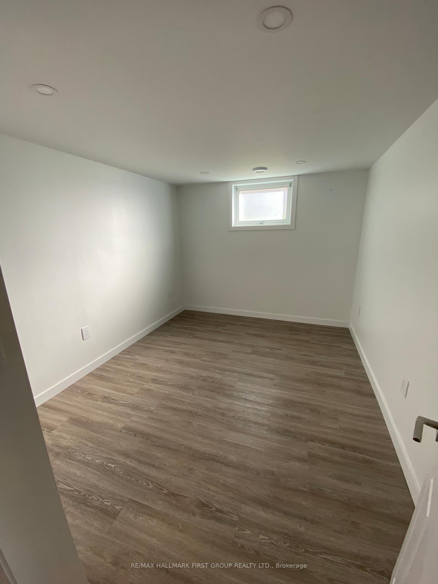 Photo 15 of 50 Champlain Avenue, Kingston, West of Sir John A. Blvd — HOMEH