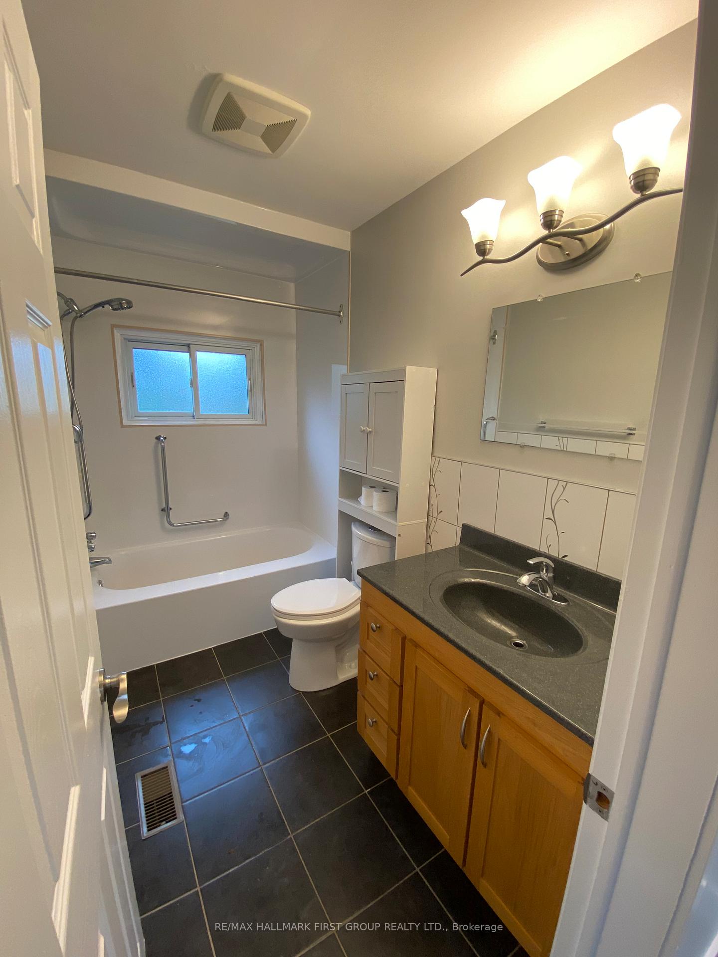 Photo 18 of 50 Champlain Avenue, Kingston, West of Sir John A. Blvd — HOMEH