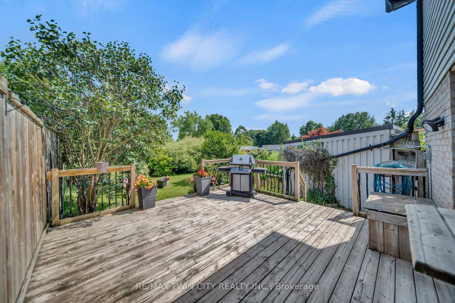 Photo 23 of 28 Uxbridge Crescent, Kitchener — HOMEH