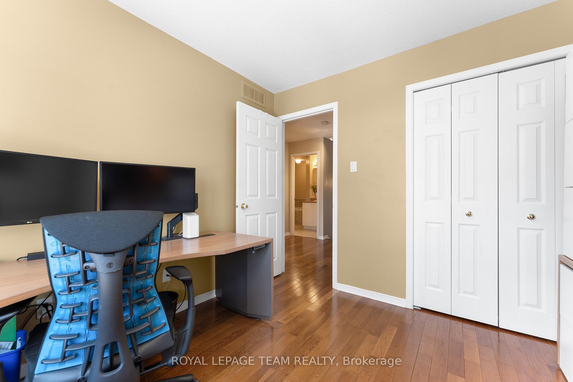 Photo 21 of 136 Macassa Circle, Ottawa, Kanata - Kanata Lakes/Heritage Hills — HOMEH