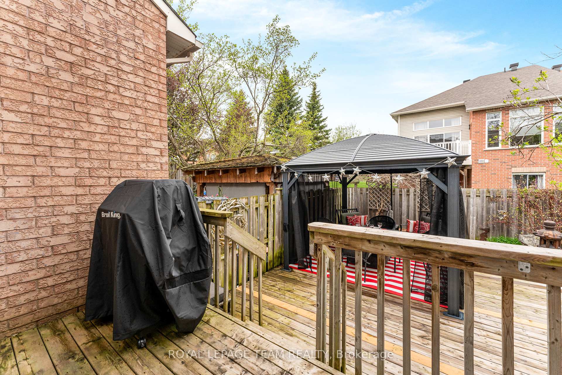Photo 32 of 136 Macassa Circle, Ottawa, Kanata - Kanata Lakes/Heritage Hills — HOMEH