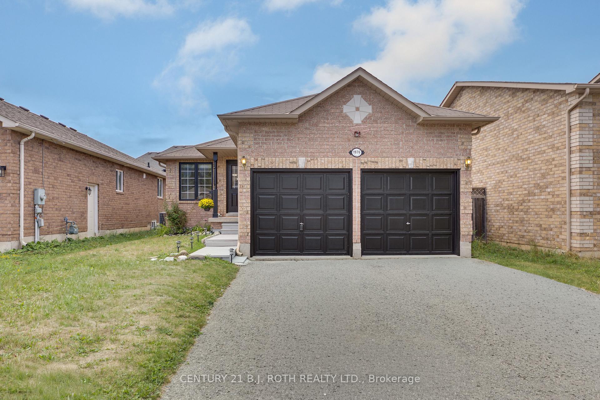 Photo 1 of 1976 Prince Court, Innisfil, Alcona — HOMEH