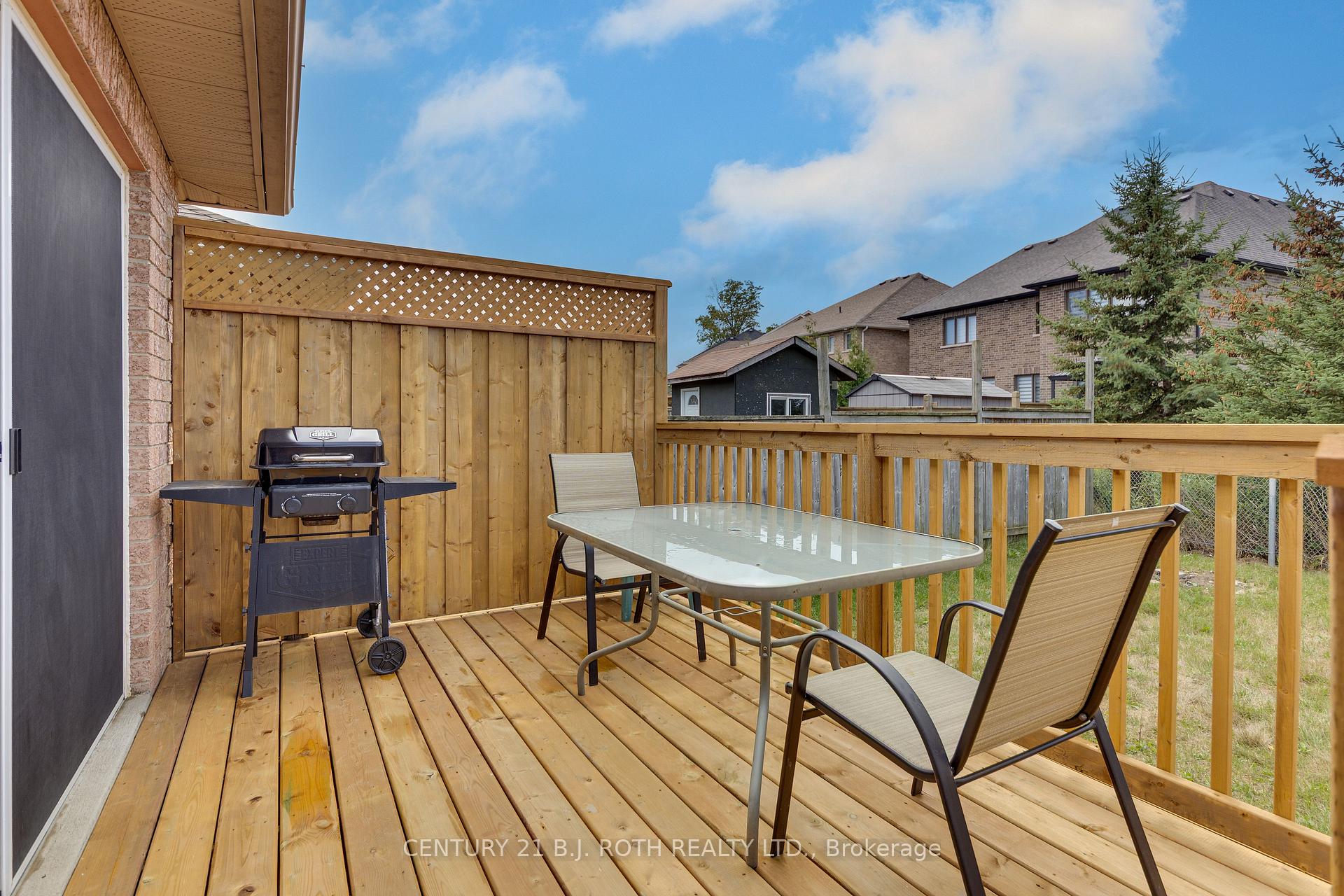 Photo 33 of 1976 Prince Court, Innisfil, Alcona — HOMEH