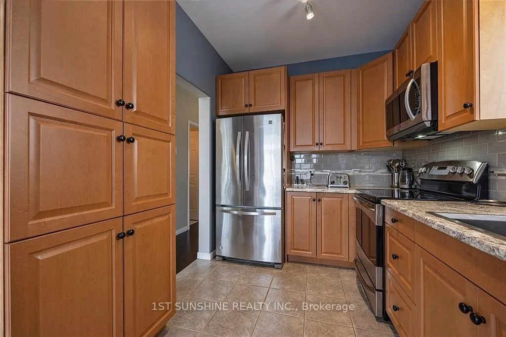 Photo 10 of 101 Dalgleish Avenue, Kingston, Kingston East (Incl Barret Crt) — HOMEH