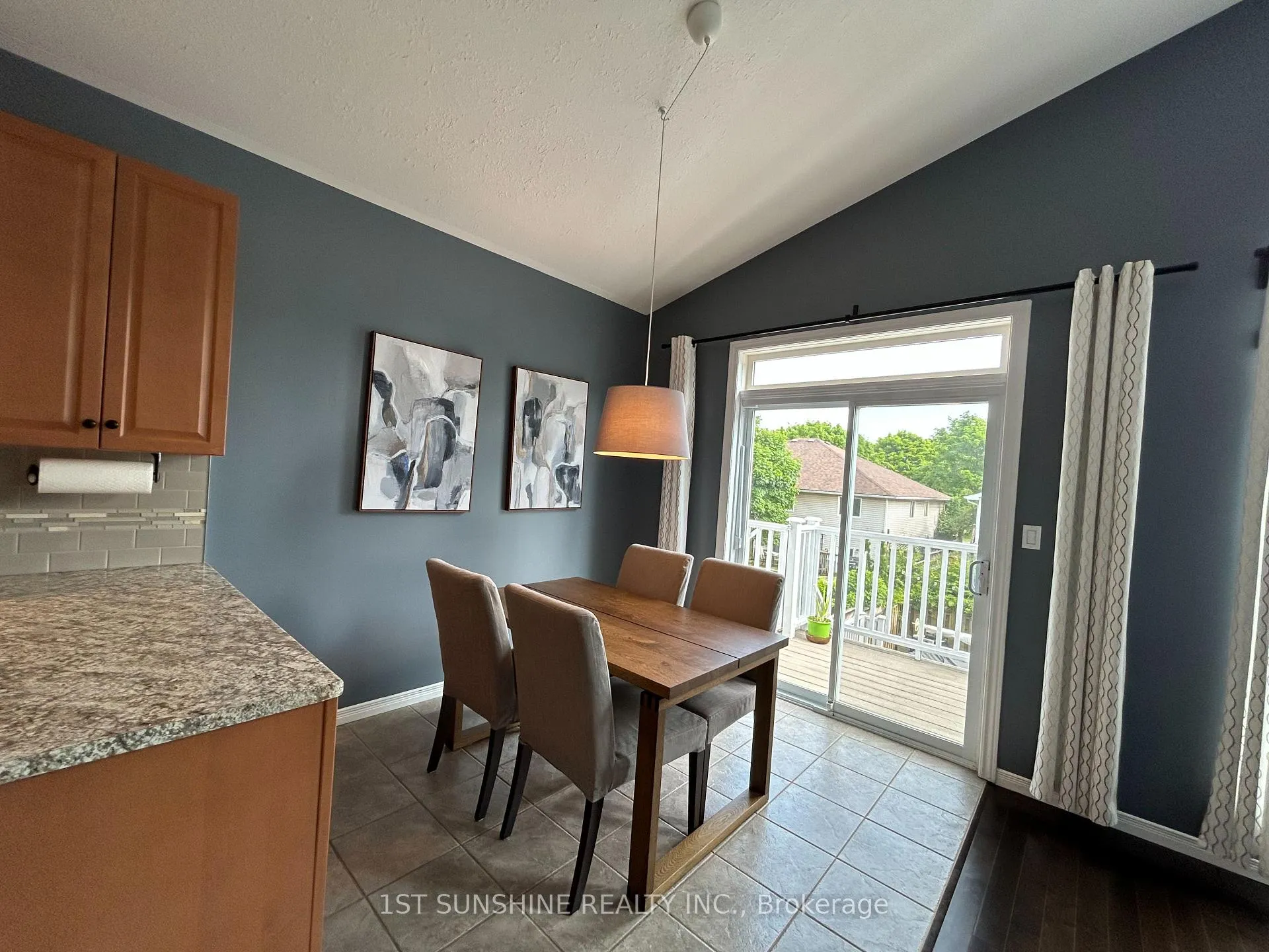 Photo 15 of 101 Dalgleish Avenue, Kingston, Kingston East (Incl Barret Crt) — HOMEH