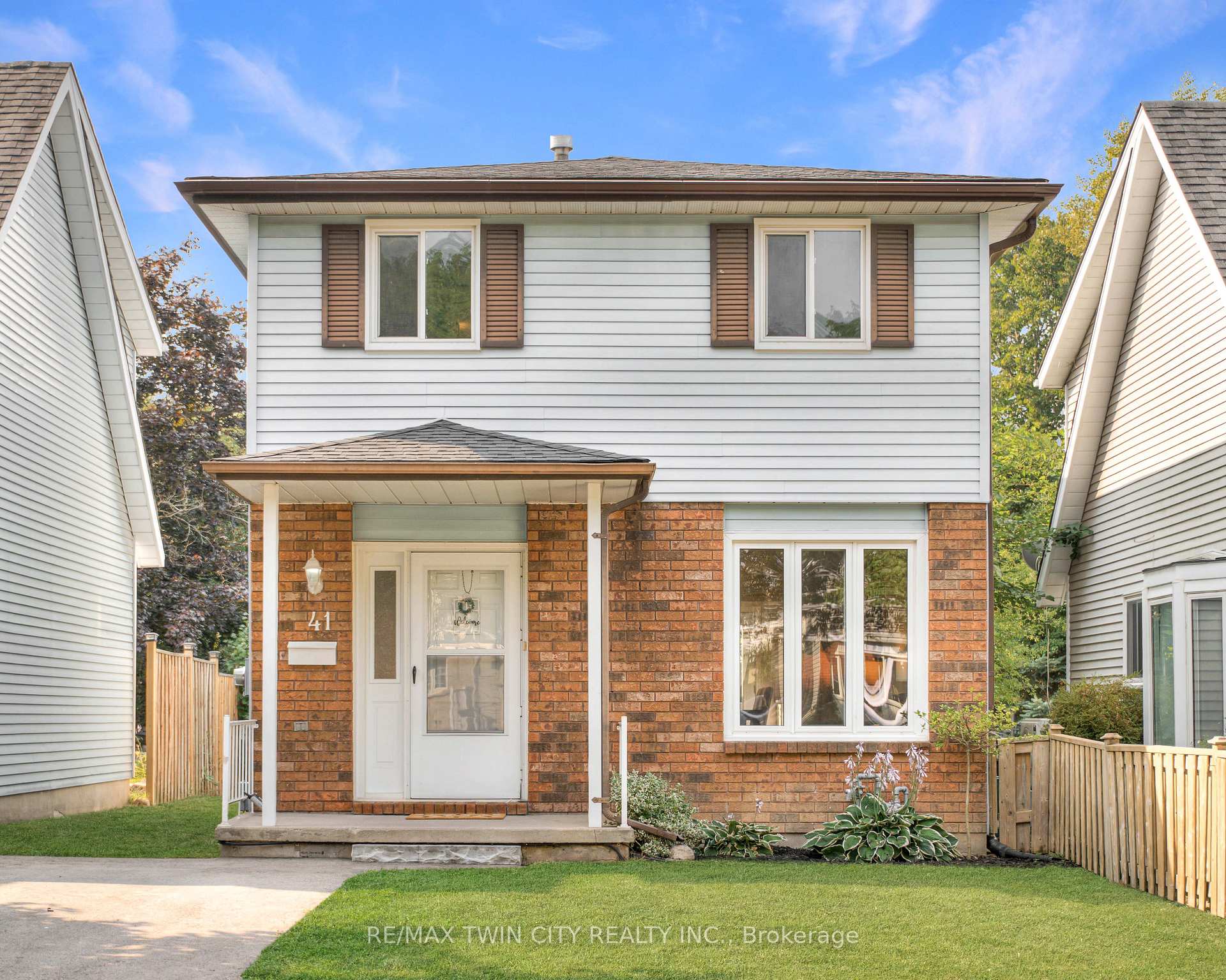 Photo 1 of 41 Ristau Crescent, Kitchener, Laurentian Hills — HOMEH