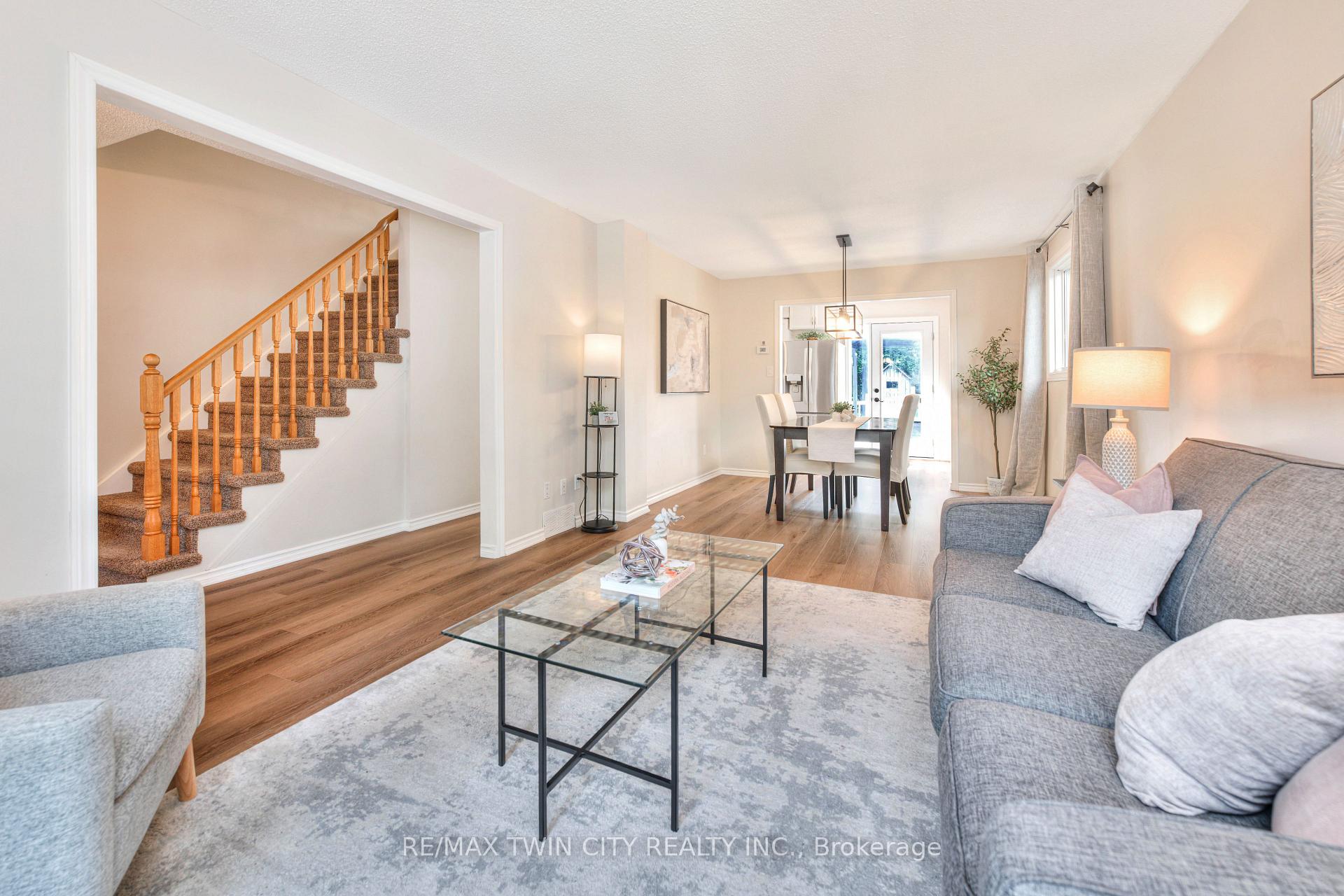Photo 8 of 41 Ristau Crescent, Kitchener, Laurentian Hills — HOMEH