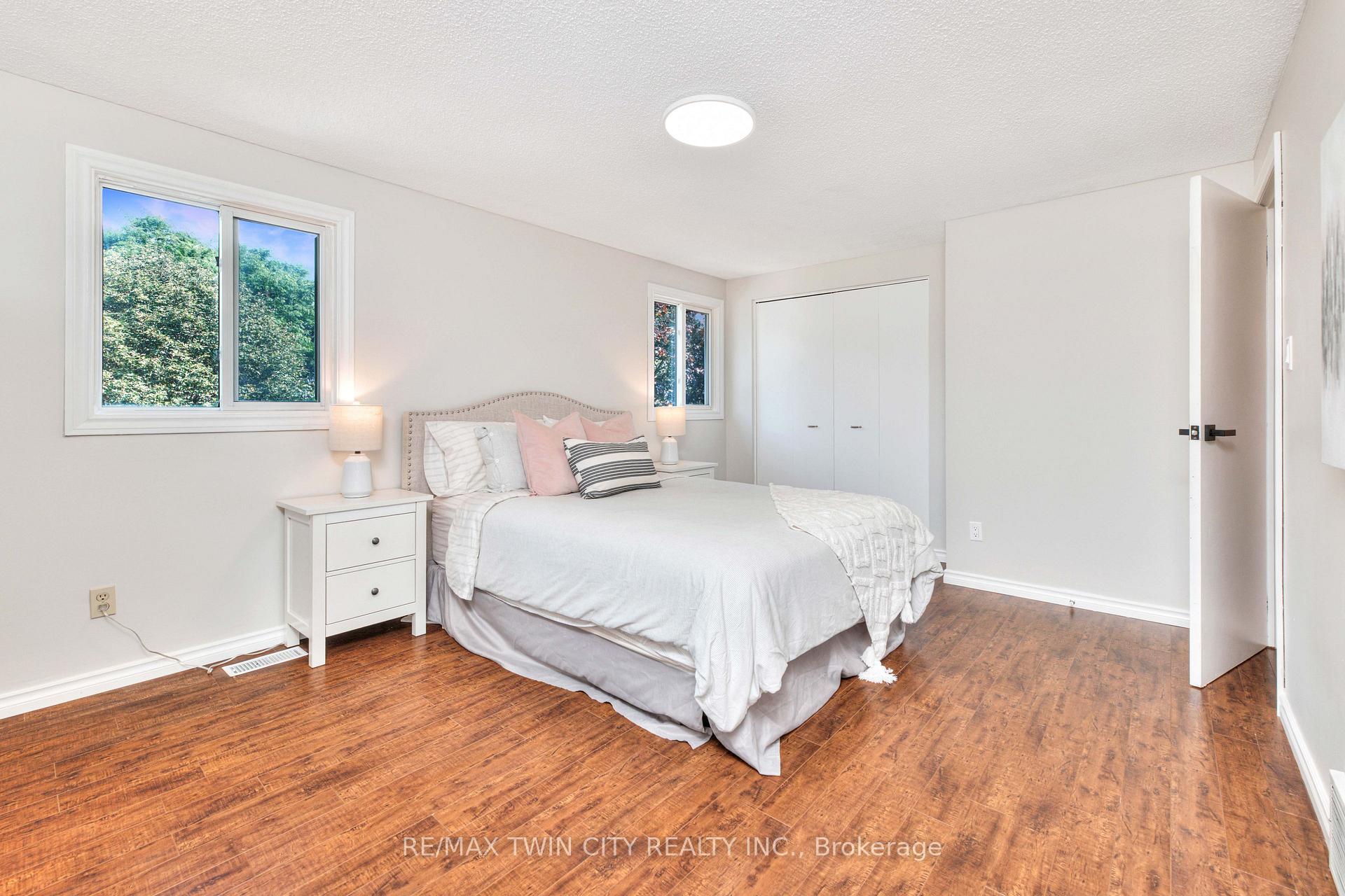 Photo 22 of 41 Ristau Crescent, Kitchener, Laurentian Hills — HOMEH