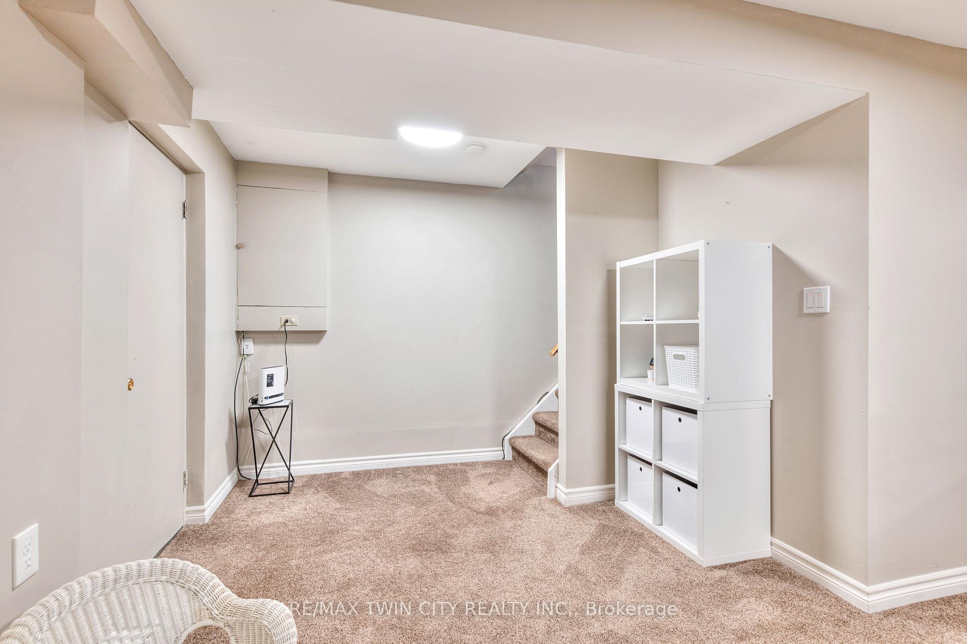 Photo 29 of 41 Ristau Crescent, Kitchener, Laurentian Hills — HOMEH