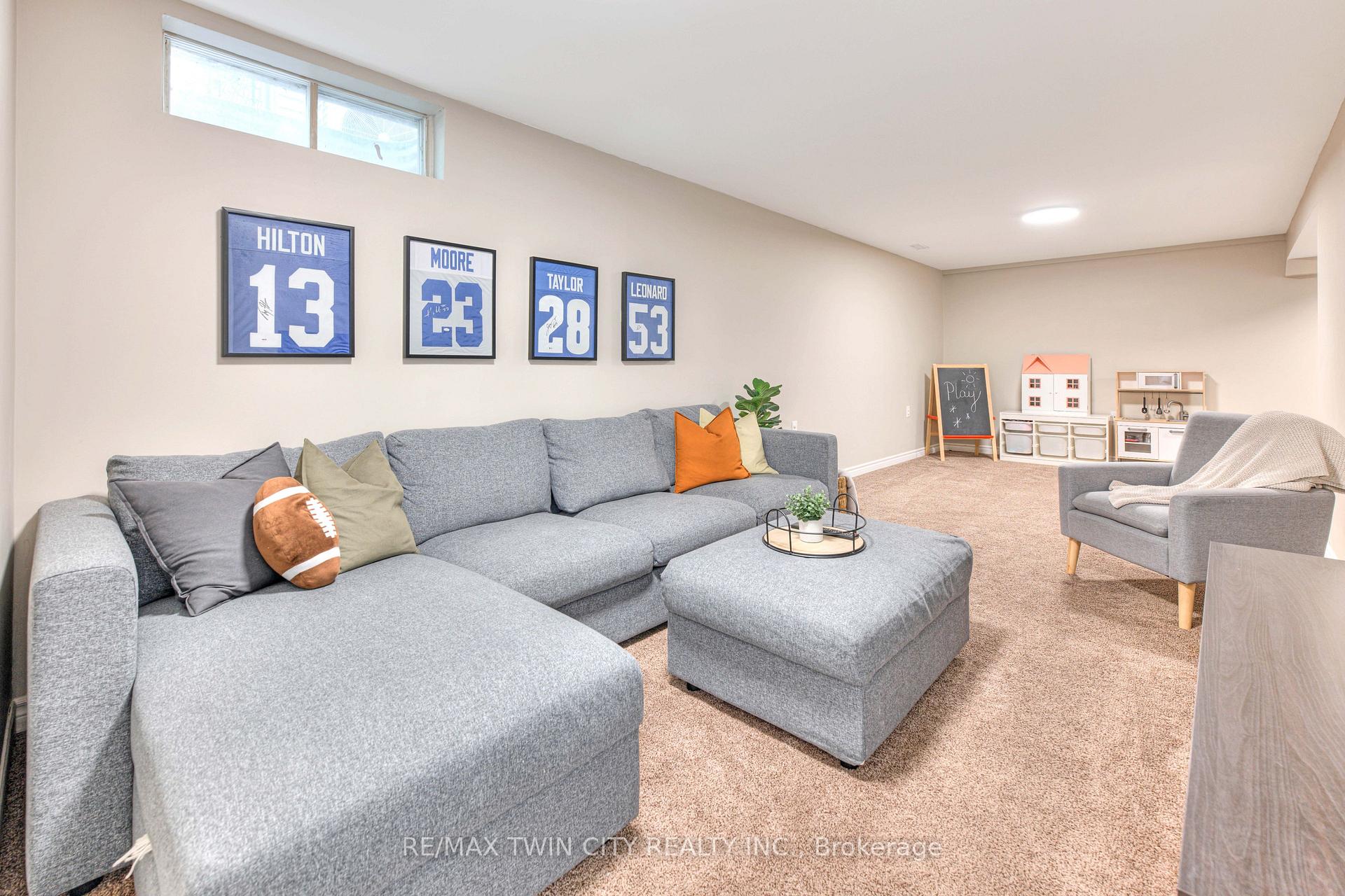 Photo 32 of 41 Ristau Crescent, Kitchener, Laurentian Hills — HOMEH