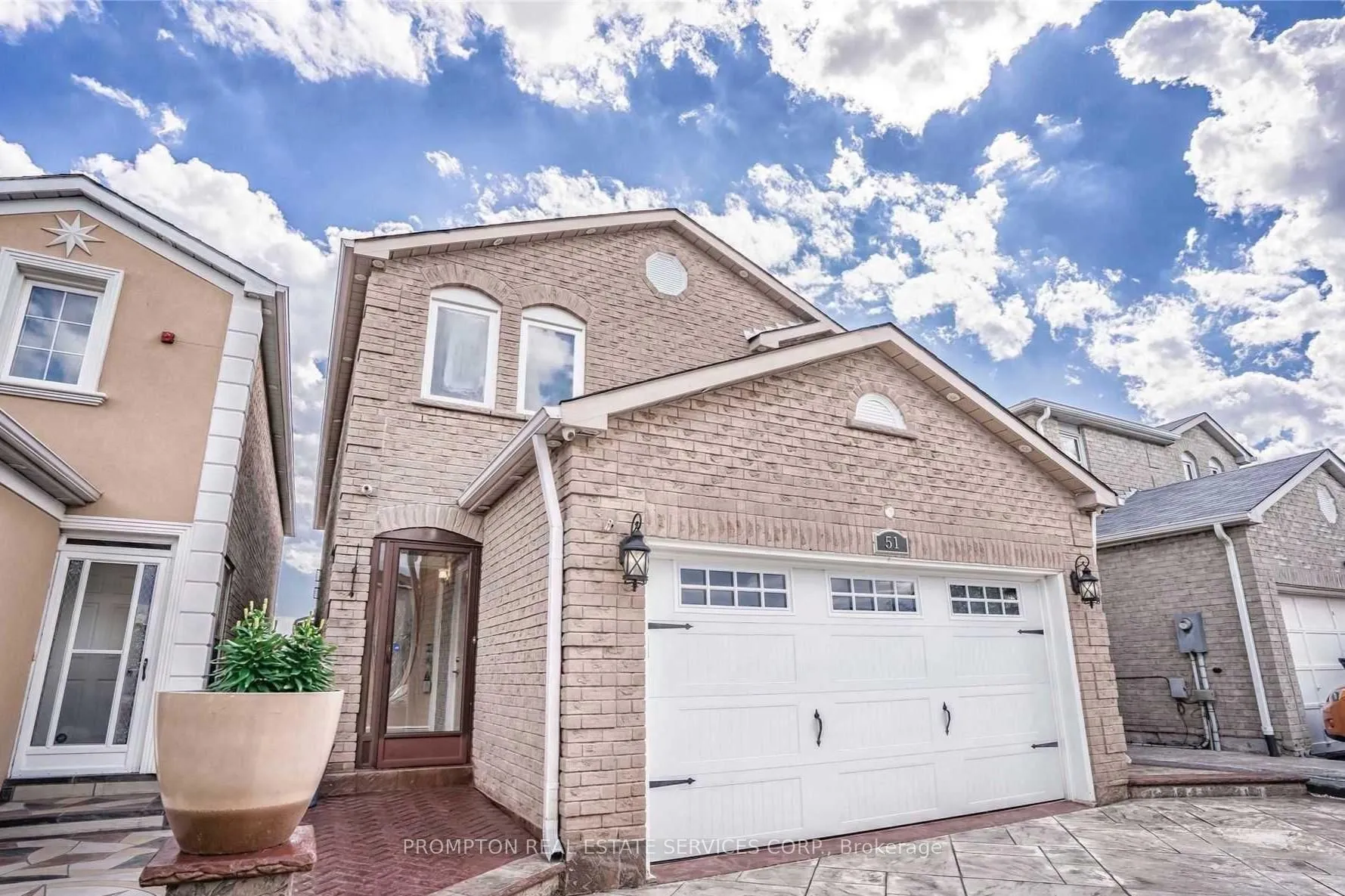Photo 2 of 51 Ketchum Crescent, Markham, Middlefield — HOMEH