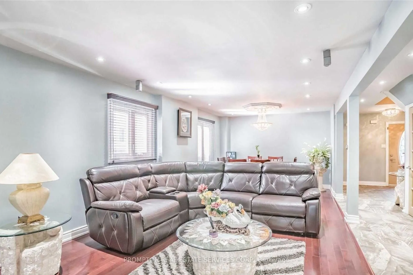 Photo 8 of 51 Ketchum Crescent, Markham, Middlefield — HOMEH