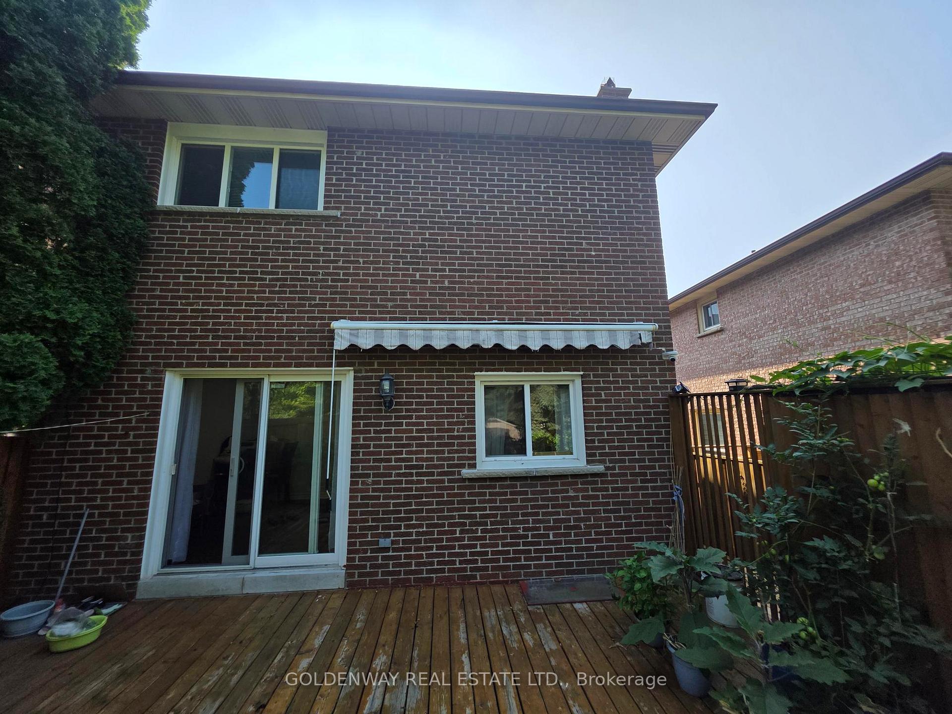 Photo 11 of 129 Major Buttons Drive, Markham, Sherwood-Amberglen — HOMEH
