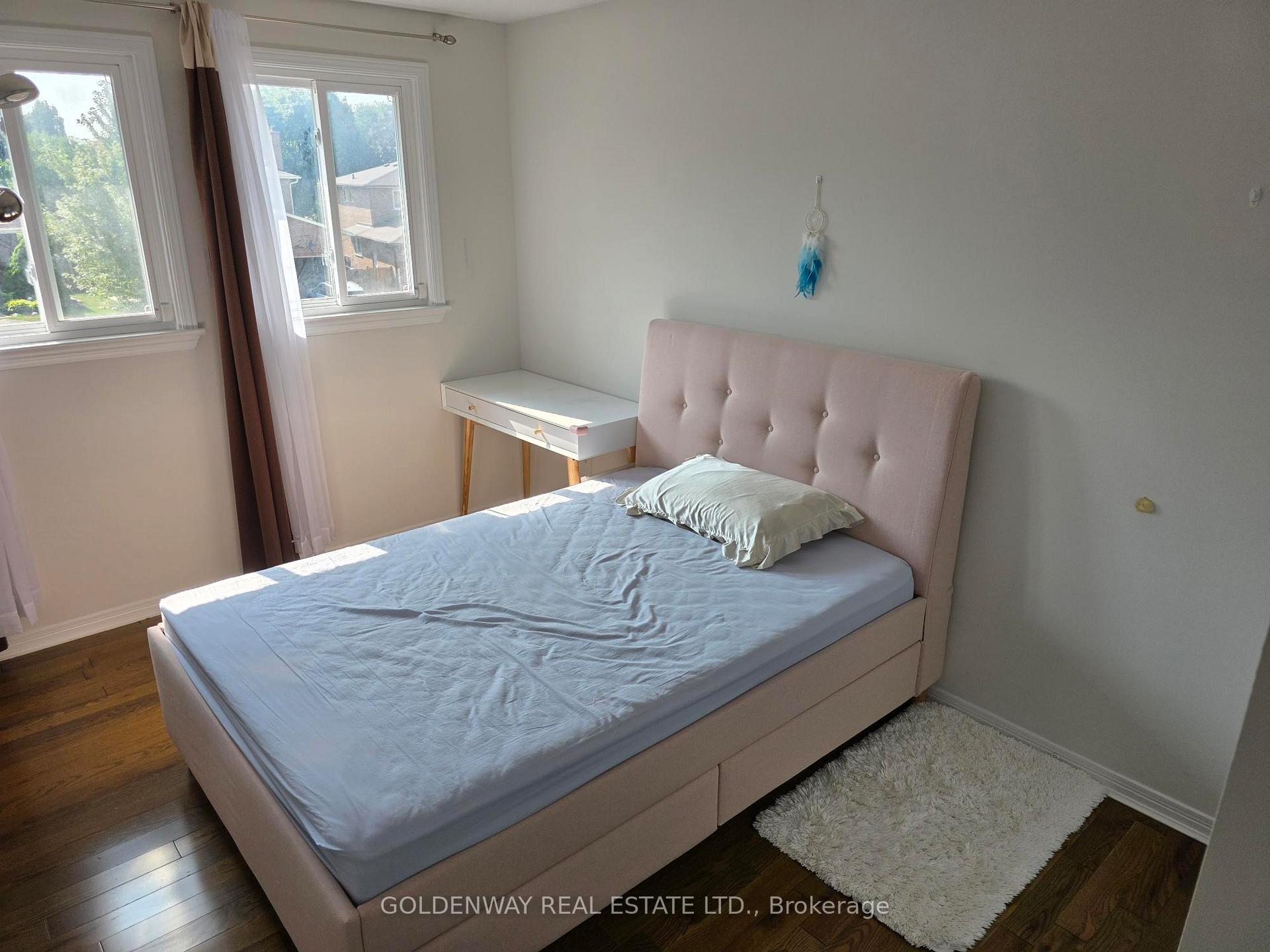 Photo 24 of 129 Major Buttons Drive, Markham, Sherwood-Amberglen — HOMEH