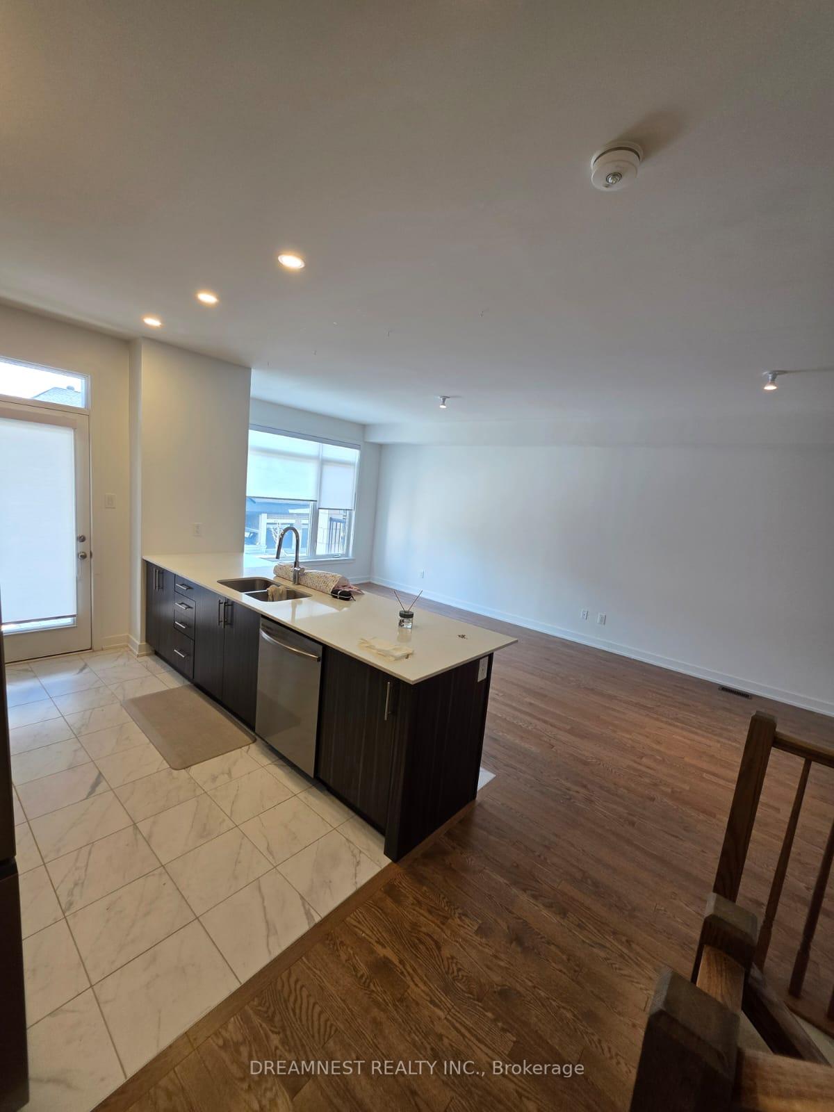 Photo 11 of 854 Anciano Crescent, Ottawa, Kanata - Emerald Meadows/Trailwest — HOMEH