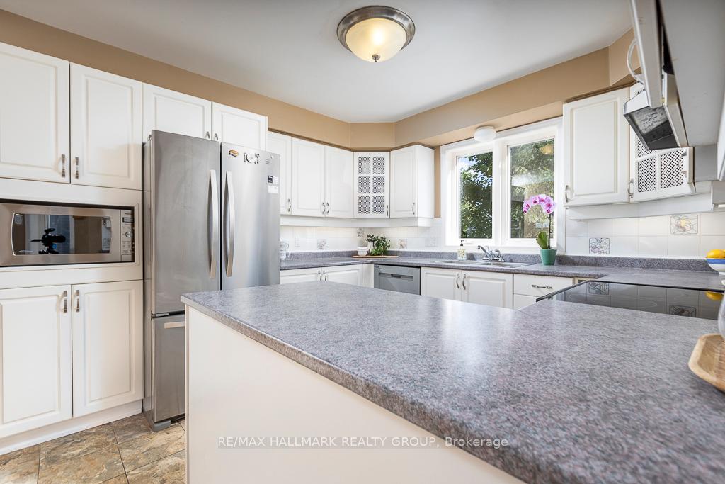 Photo 13 of 62 Clydesdale Avenue, Ottawa, Kanata - Bridlewood — HOMEH