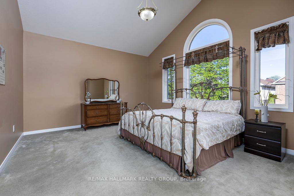 Photo 19 of 62 Clydesdale Avenue, Ottawa, Kanata - Bridlewood — HOMEH