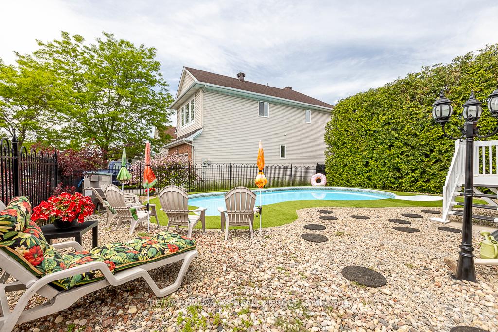 Photo 32 of 62 Clydesdale Avenue, Ottawa, Kanata - Bridlewood — HOMEH
