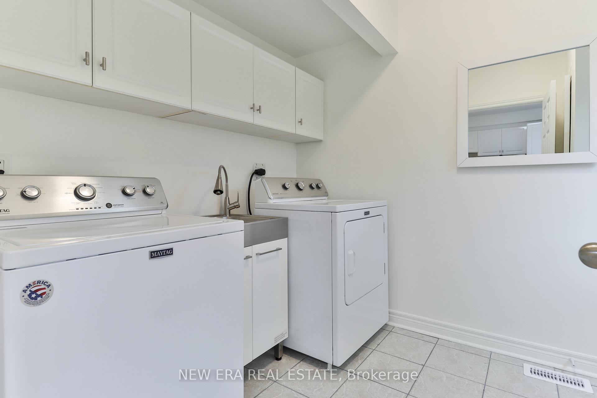 Photo 9 of 3 Sharon Lee Drive, Markham, Berczy — HOMEH