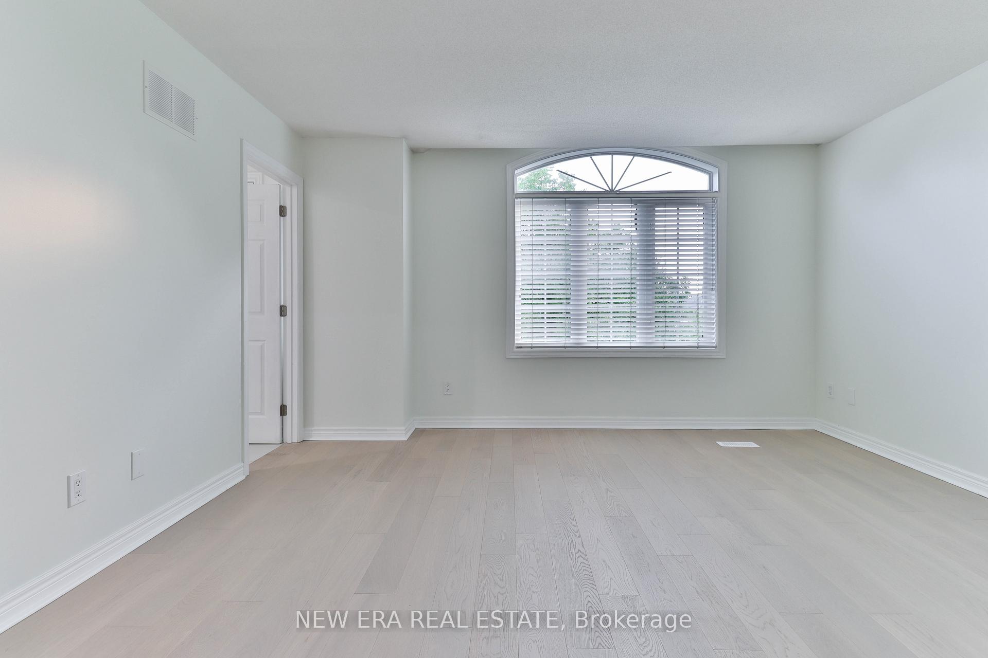 Photo 10 of 3 Sharon Lee Drive, Markham, Berczy — HOMEH