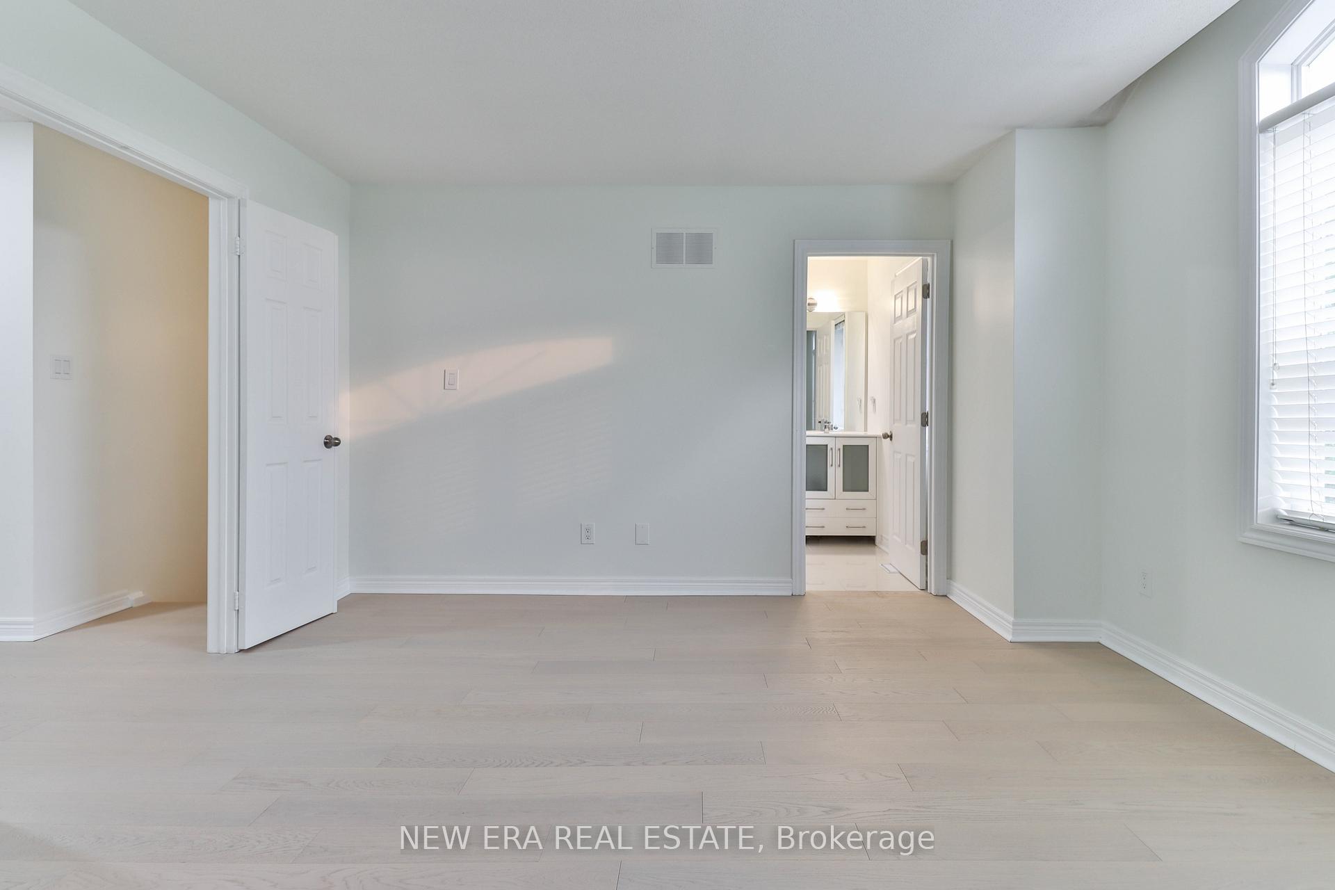 Photo 14 of 3 Sharon Lee Drive, Markham, Berczy — HOMEH