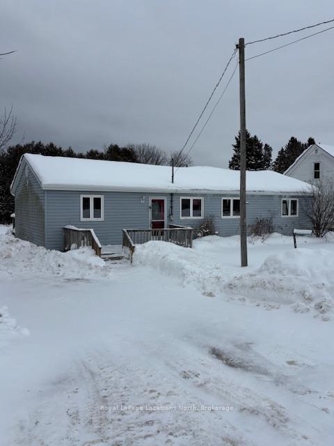 Front of 158177 7th Line