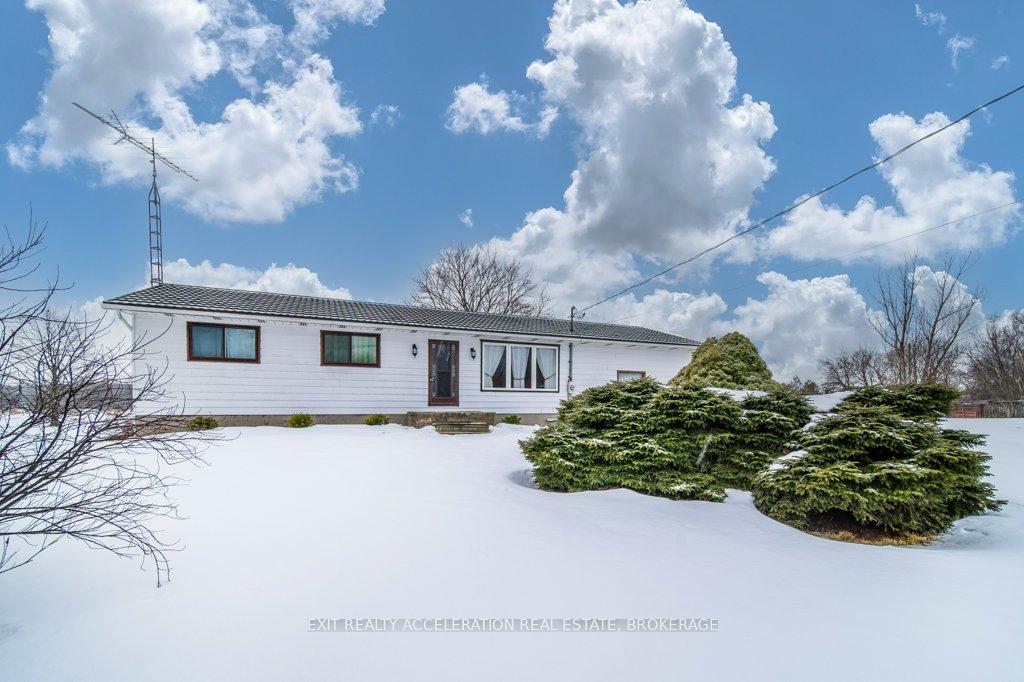 Photo 4 of 7080 County Road 2, Loyalist, Lennox and Addington - South — HOMEH