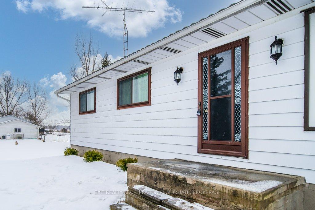 Photo 5 of 7080 County Road 2, Loyalist, Lennox and Addington - South — HOMEH
