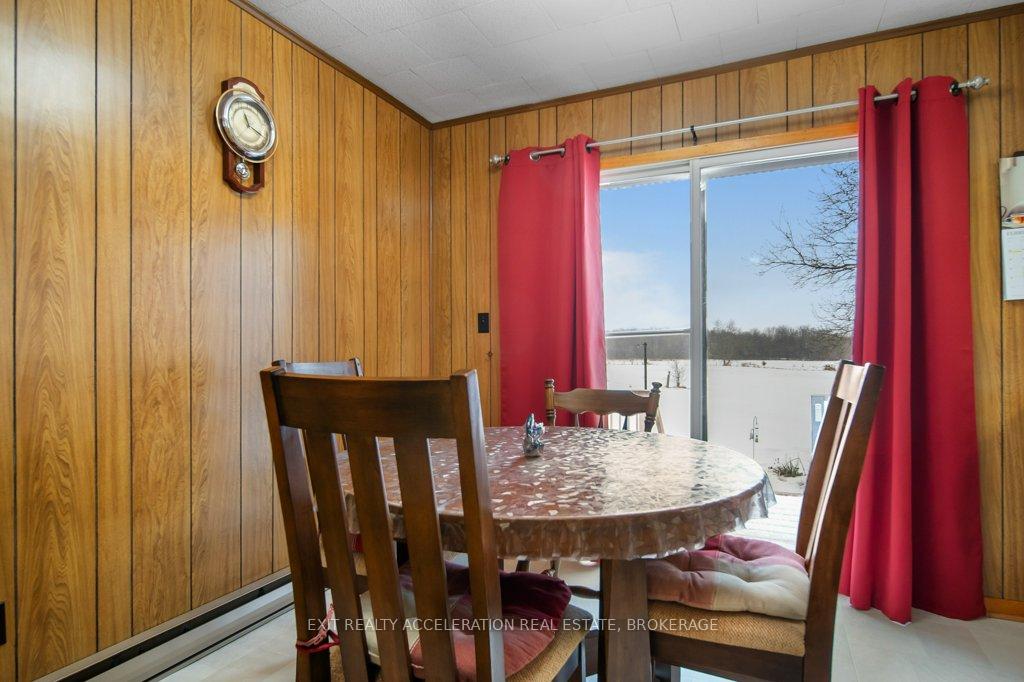 Photo 12 of 7080 County Road 2, Loyalist, Lennox and Addington - South — HOMEH