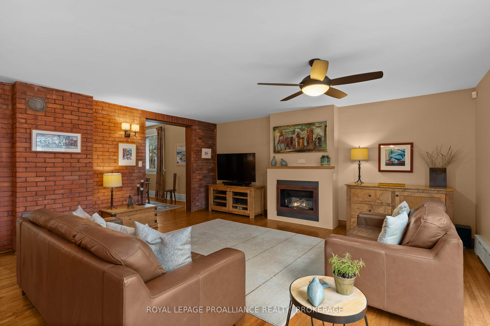 Photo 14 of 127 Beverley Street, Kingston, Central City East — HOMEH