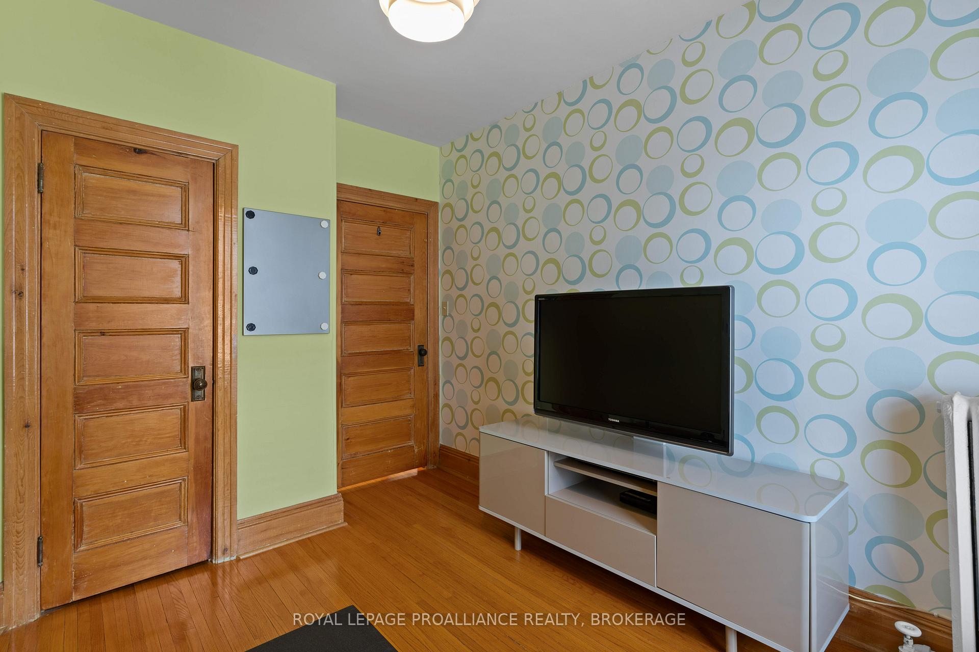 Photo 23 of 127 Beverley Street, Kingston, Central City East — HOMEH