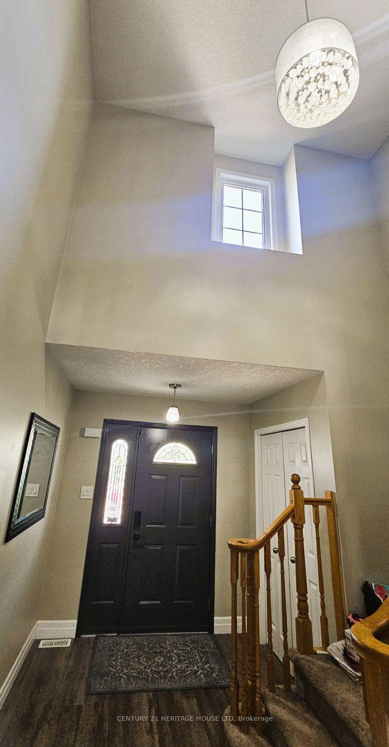 Photo 6 of 256 Sienna Crescent, Kitchener — HOMEH