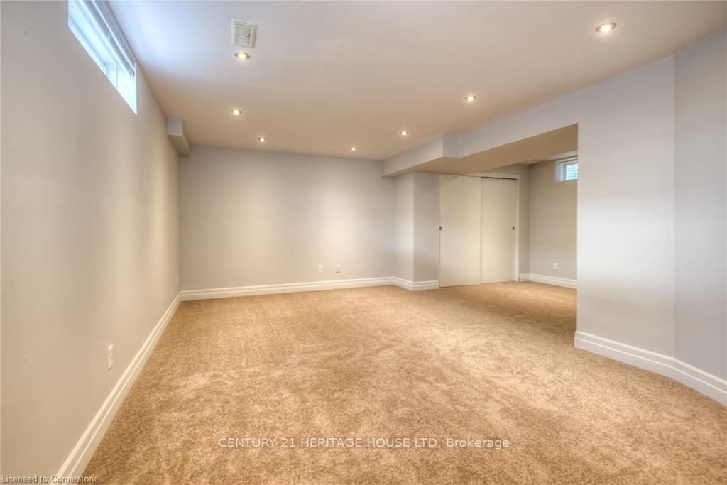 Photo 18 of 256 Sienna Crescent, Kitchener — HOMEH