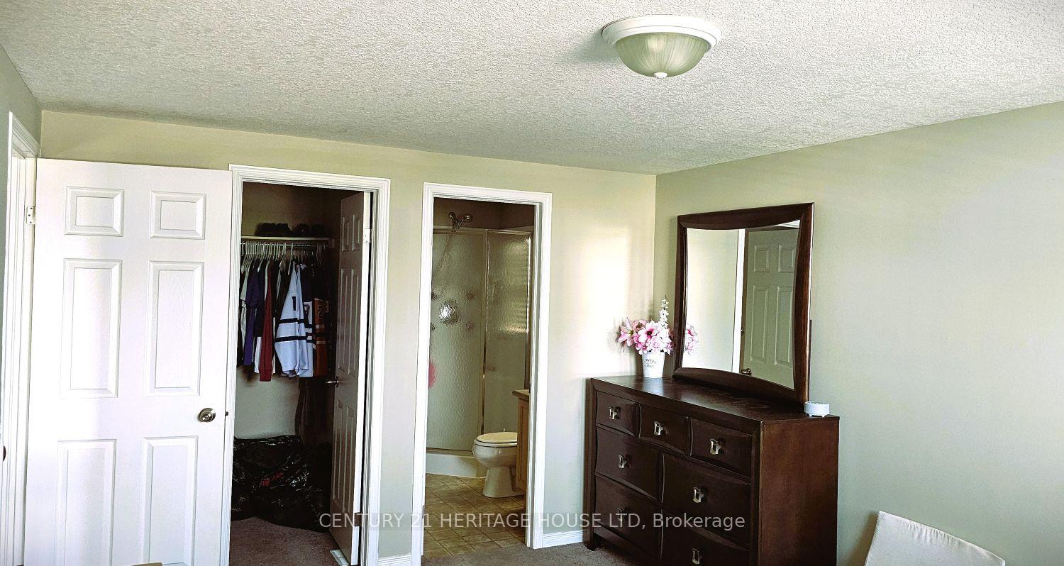 Photo 25 of 256 Sienna Crescent, Kitchener — HOMEH