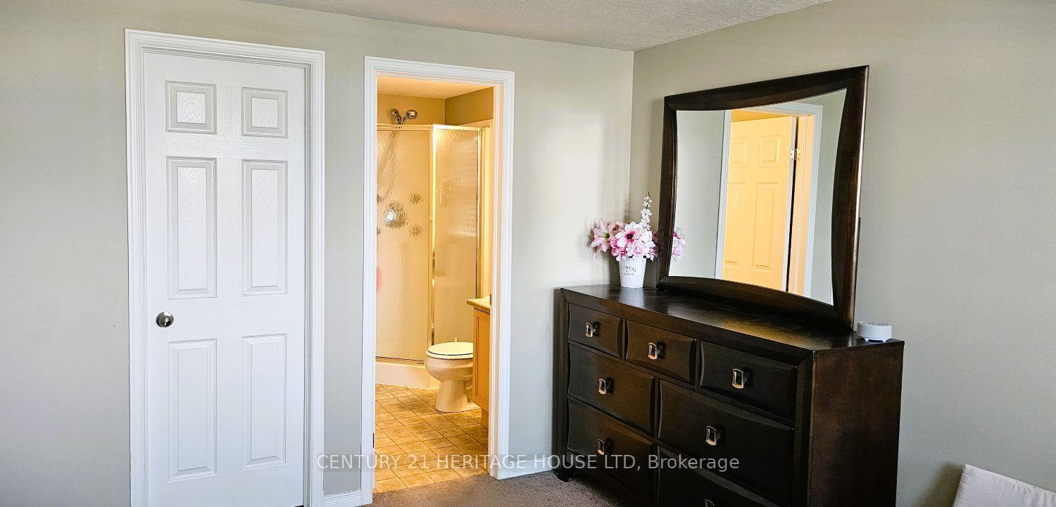 Photo 26 of 256 Sienna Crescent, Kitchener — HOMEH