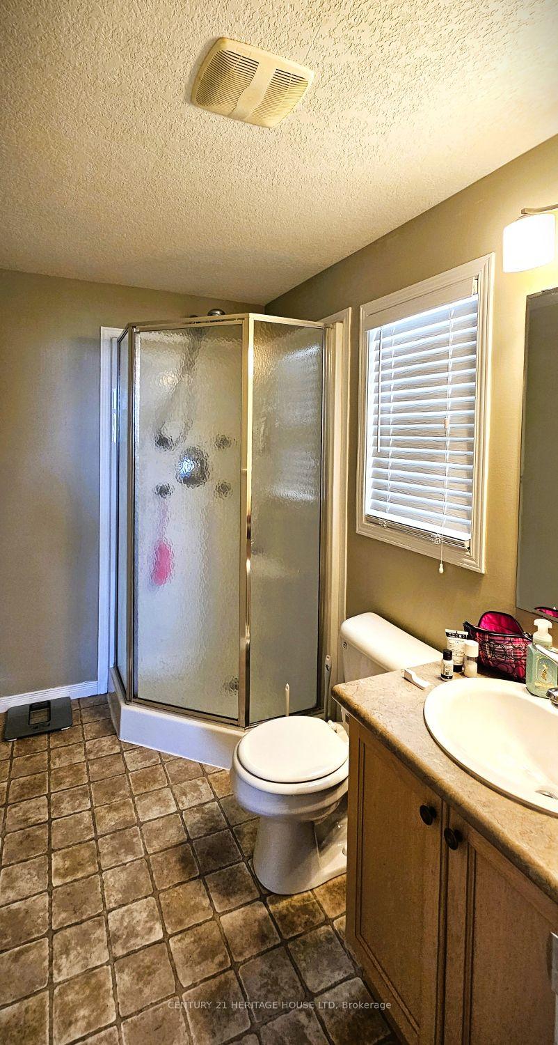 Photo 27 of 256 Sienna Crescent, Kitchener — HOMEH