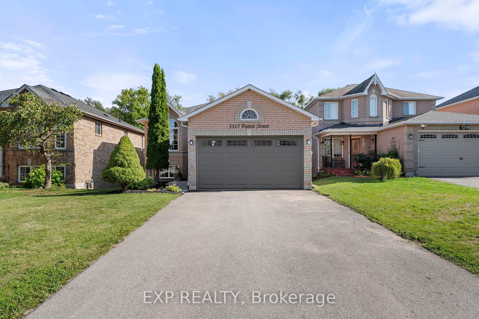 Photo 3 of 1315 Forest Street, Innisfil, Alcona — HOMEH