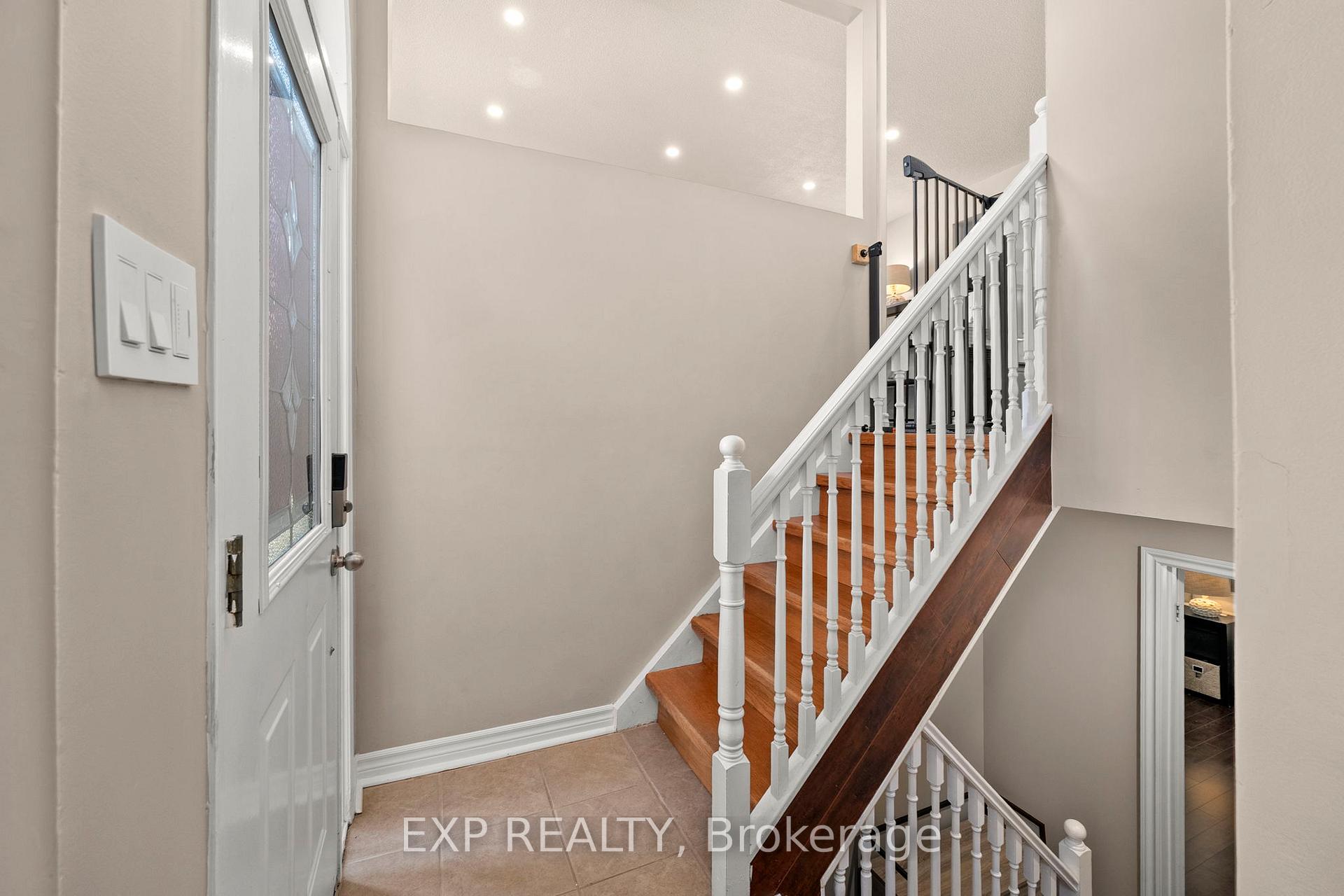 Photo 4 of 1315 Forest Street, Innisfil, Alcona — HOMEH