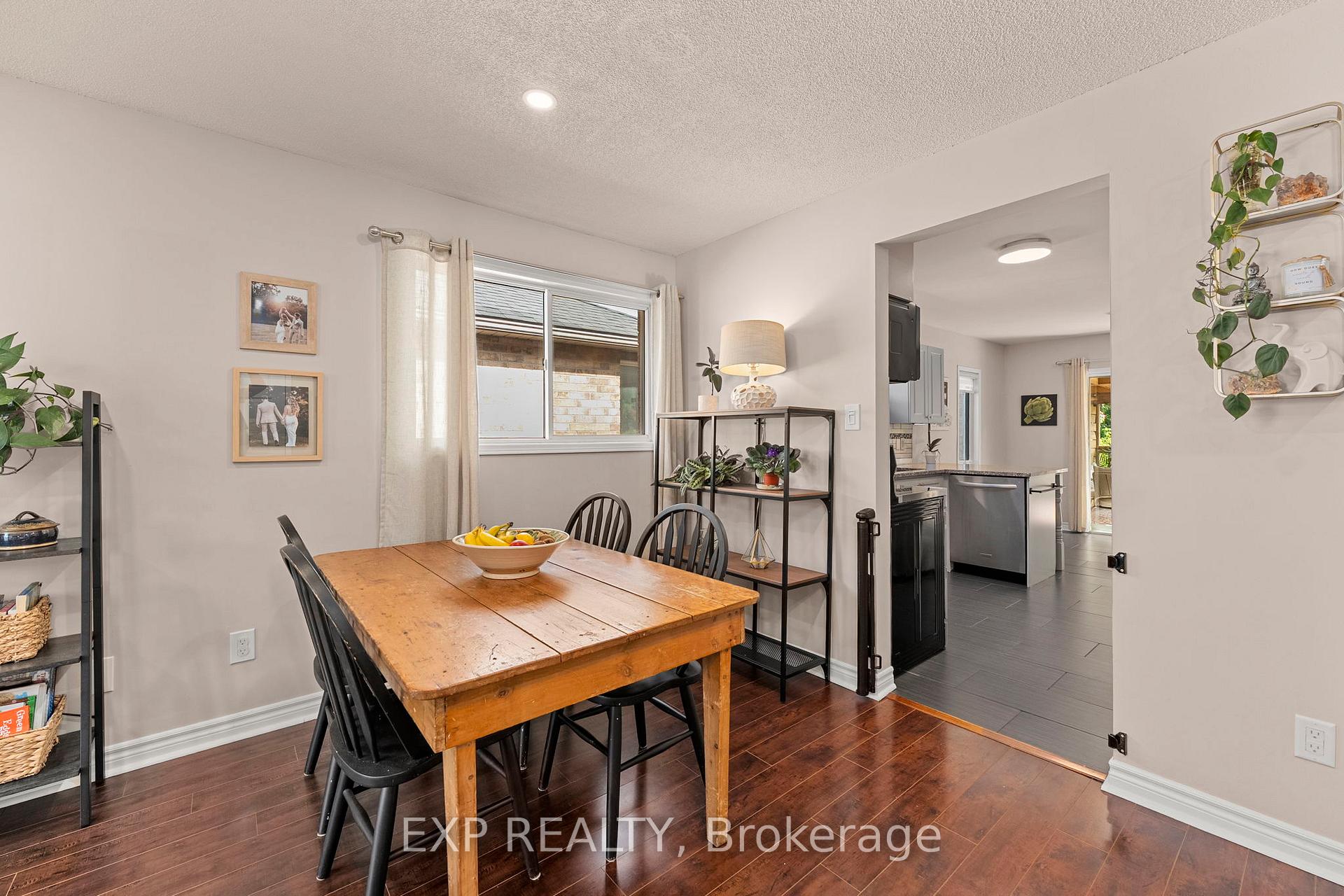 Photo 8 of 1315 Forest Street, Innisfil, Alcona — HOMEH