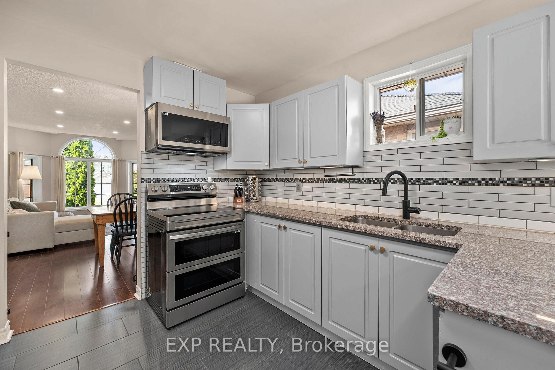 Photo 11 of 1315 Forest Street, Innisfil, Alcona — HOMEH