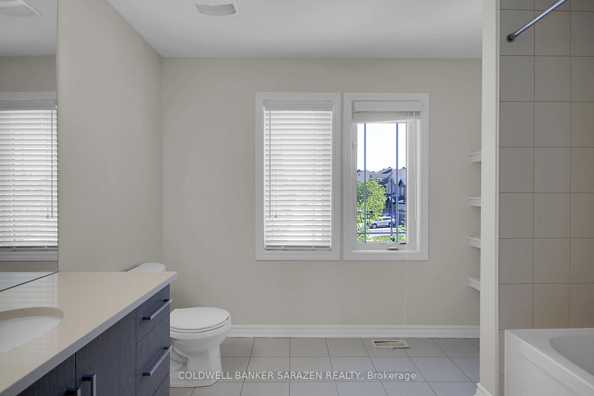 Photo 11 of 438 Meadowbreeze Drive, Ottawa, Kanata - Emerald Meadows/Trailwest — HOMEH